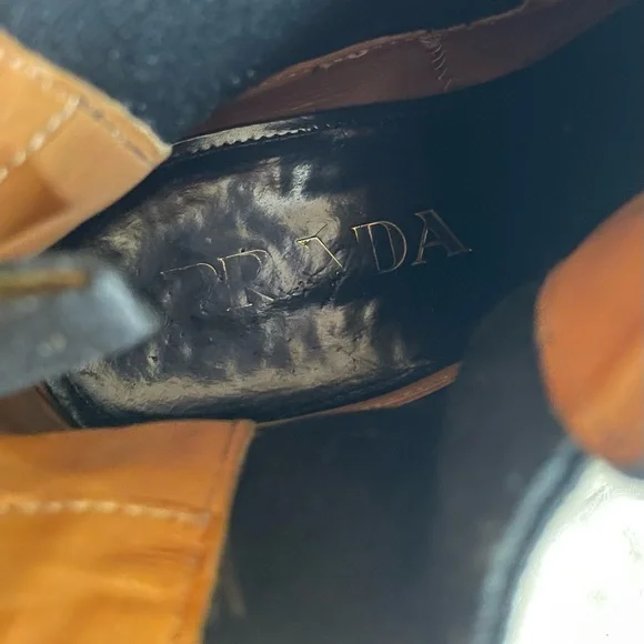 VTG? Distressed PRADA Wmn's Ankle Boots sz 6.5 37 Black Leather pull on Booties - Picture 11 of 11